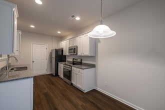 202 S Bell Ave in Albemarle, NC - Building Photo - Building Photo