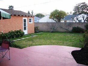 2581 Amherst Ave in Los Angeles, CA - Building Photo - Building Photo