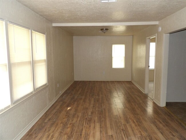 1111 NW Andrews Ave in Lawton, OK - Building Photo - Building Photo