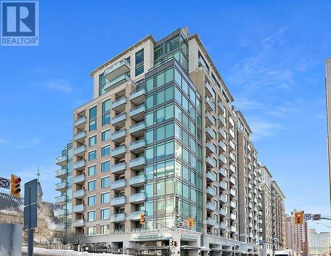238-238 Besserer St