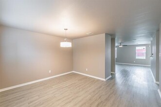 5317 Blue Quartz Rd in Fort Worth, TX - Building Photo - Building Photo