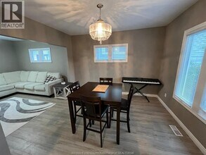 969 Moy Ave in Windsor, ON - Building Photo - Building Photo
