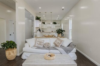 1061 Shaw Pl in Memphis, TN - Building Photo - Building Photo