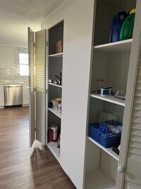 743 Yorkshire St photo'