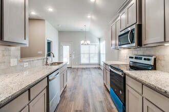 2816 Clover Dr in Sherman, TX - Building Photo - Building Photo