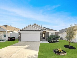 9714 Marbach Hl in San Antonio, TX - Building Photo - Building Photo