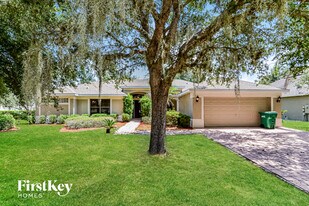 1521 Clapton Dr in DeLand, FL - Building Photo