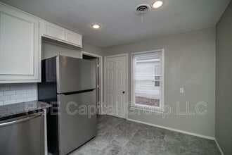 1209 W Boyce Ave in Fort Worth, TX - Building Photo - Building Photo