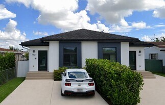 4817 E 9th Ln in Hialeah, FL - Building Photo