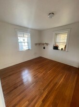 11 Lakeville Rd, Unit 16 in Boston, MA - Building Photo - Building Photo