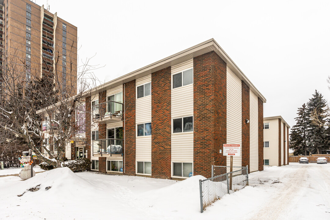 SouthPoint Apartments in Edmonton, AB - Building Photo