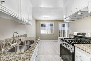 1234 Wellesley Ave in Los Angeles, CA - Building Photo