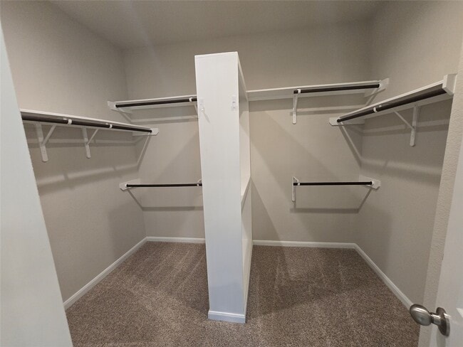 property at 511 Yellow Bullhead Ct