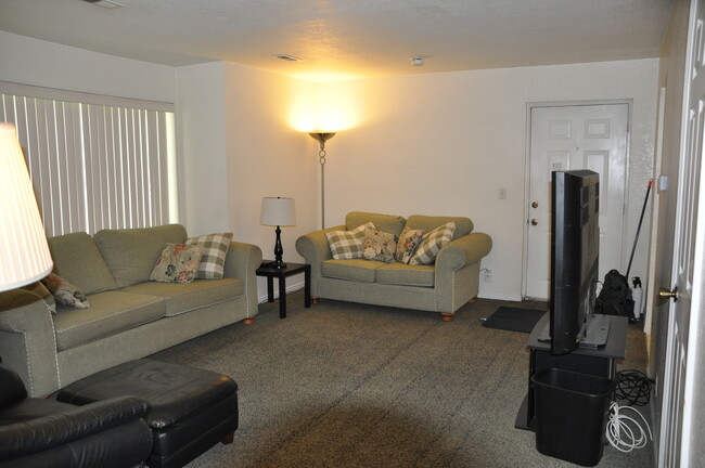 property at 761 E 820 N