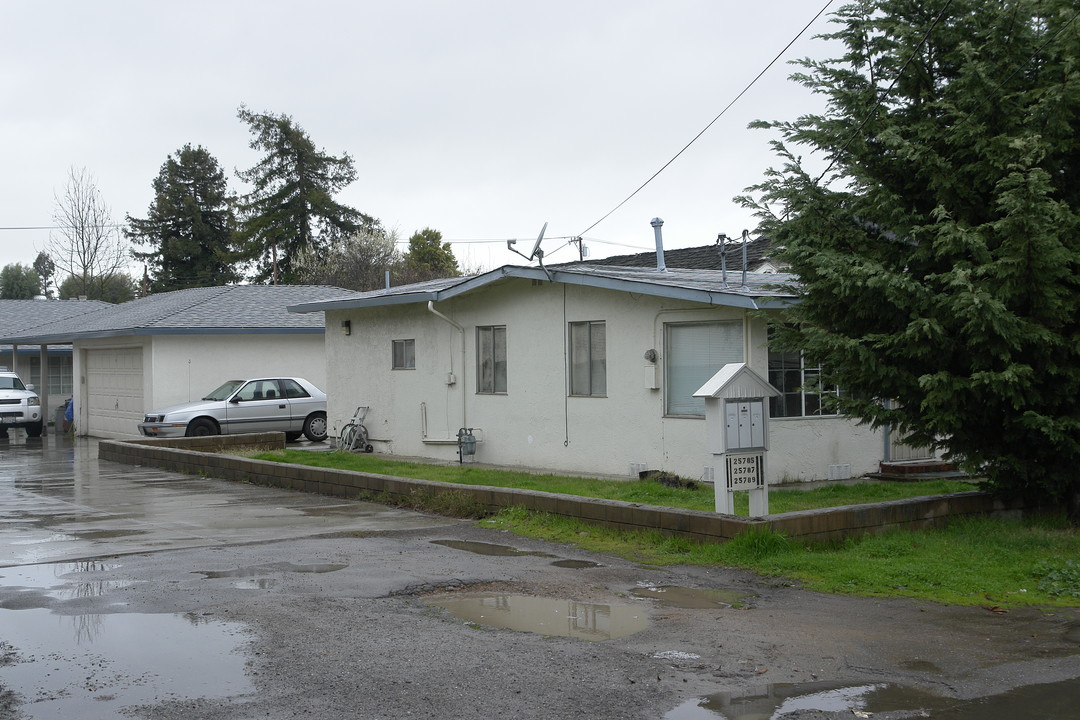 25785 Franklin Ave in Hayward, CA - Building Photo