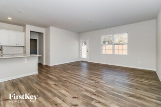 132 White Apple Wy in Statesville, NC - Building Photo - Building Photo