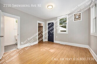 2110 Swensberg Ave NE in Grand Rapids, MI - Building Photo - Building Photo