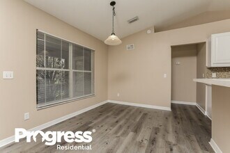 210 Bloxam Ave in Clermont, FL - Building Photo - Building Photo