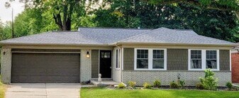 14103 Blue Skies St in Livonia, MI - Building Photo