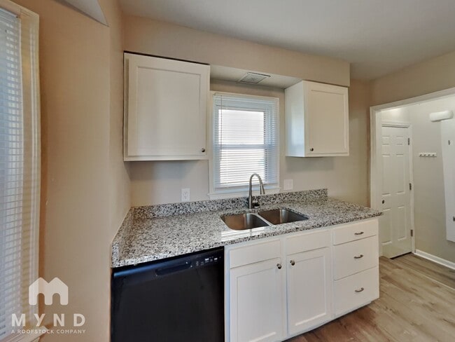 635 Oakwood Ave in Lancaster, OH - Building Photo - Building Photo