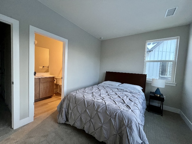 property at 5131 Vivian St
