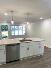 3626 Admiral Dr in Chamblee, GA - Foto de edificio - Building Photo