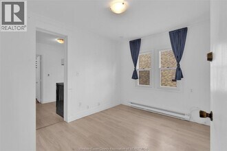 759 Pierre Ave in Windsor, ON - Building Photo - Building Photo