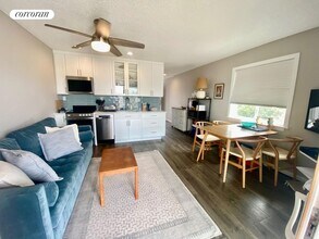16 Navy Rd in Montauk, NY - Building Photo - Building Photo