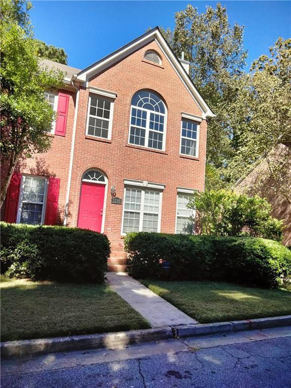 3299 Hampton Green Way in Atlanta, GA - Foto de edificio - Building Photo