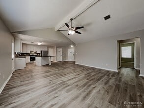 16333 Sun View Ln in Conroe, TX - Building Photo - Building Photo