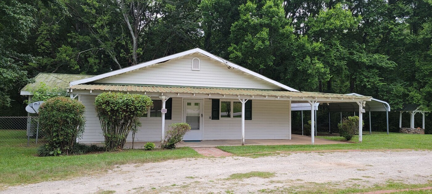 5228 Central Church Rd in Douglasville, GA - Building Photo