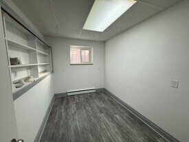 2-1088 Fennell Avenue East Hamilton Ontario L8T 1R8 in Hamilton, ON - Building Photo