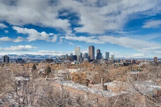 1090 N. Lafayette St, Unit 305 in Denver, CO - Building Photo - Building Photo