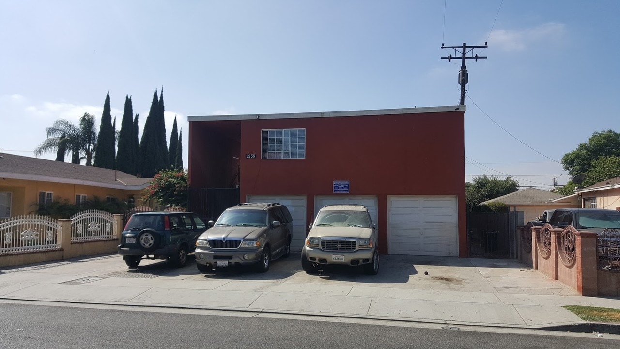 3556 Sanborn Ave in Lynwood, CA - Foto de edificio