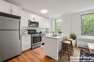 73 Gordon St, Unit #11-7g Apartamentos