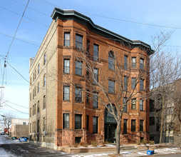 Apollo Apartments in St. Paul, MN - Building Photo - Building Photo