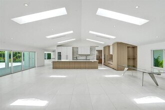 2800 Banyan Blvd Cir NW in Boca Raton, FL - Building Photo - Building Photo