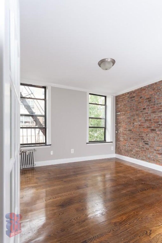 Amazing 4 Bedroom 2 Bath Apartment In East