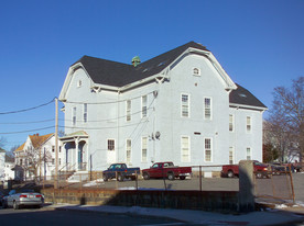 870 Pine St in Fall River, MA - Foto de edificio - Building Photo