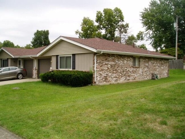 728-728 Red Deer Ln in Miamisburg, OH - Building Photo - Building Photo