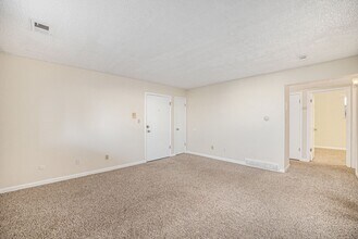 6257 Estes St in Arvada, CO - Building Photo - Building Photo