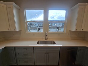 3770 970 N in Saratoga Springs, UT - Building Photo - Building Photo