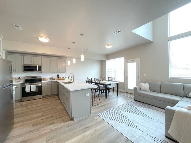 624 Eisenhauer St in Grand Junction, CO - Building Photo - Building Photo