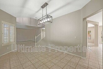 5267 W Angela Dr in Glendale, AZ - Building Photo - Building Photo