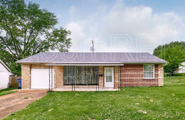 7501 Dianthan Ln in St. Louis, MO - Building Photo - Building Photo