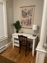 4 Belmont St, Unit B in Nashua, NH - Foto de edificio - Building Photo