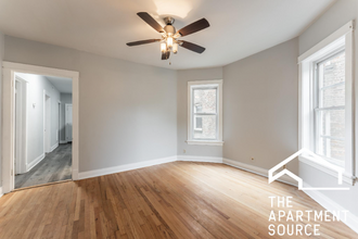 2327 N Hamlin Ave-Unit -2 in Chicago, IL - Building Photo - Building Photo