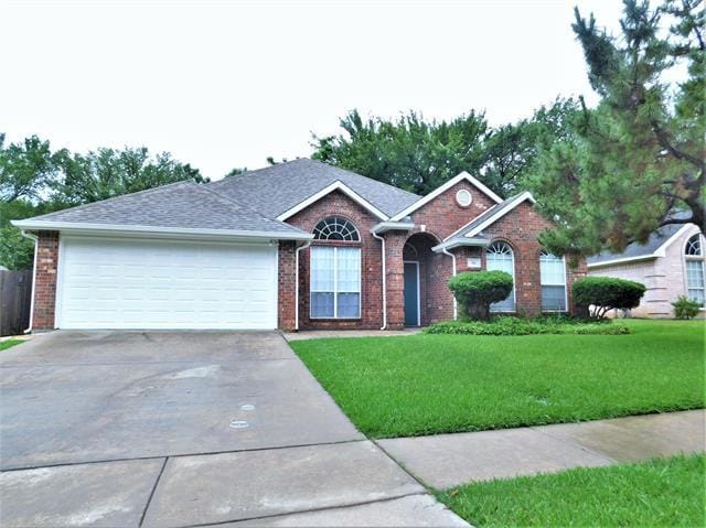516 Chateau Ct in Denton, TX - Building Photo - Building Photo