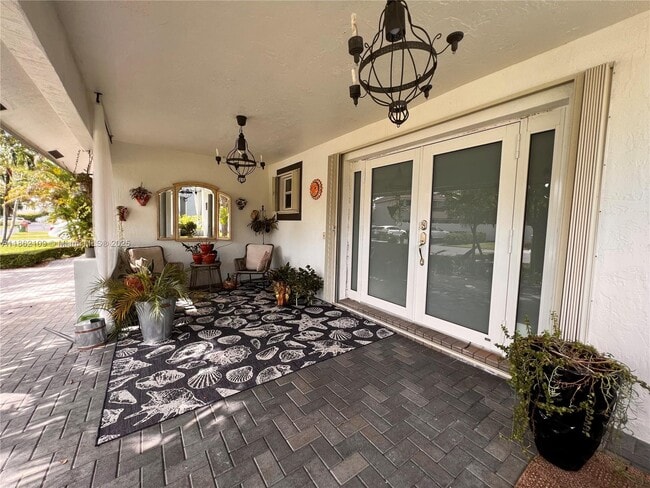 20611 NW 8th St in Pembroke Pines, FL - Building Photo - Building Photo