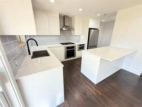 425 Chesier Rd in Lancaster, TX - Building Photo - Building Photo